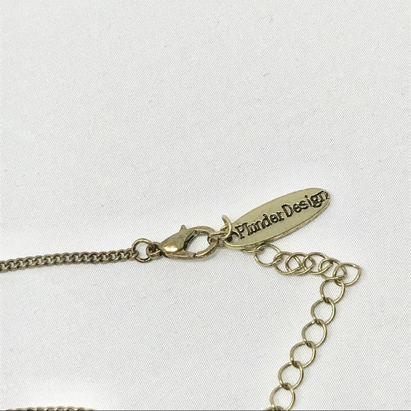 Gold Crystal Metal Fringe Pendant Necklace - Picture 3 of 8